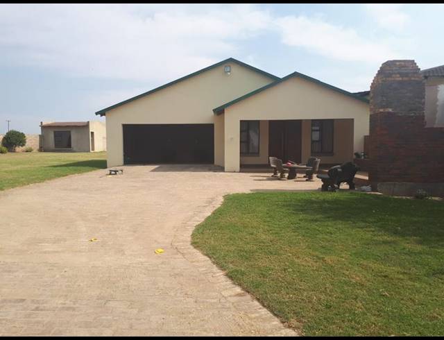 FARM FOR SALE IN RANDFONTEIN